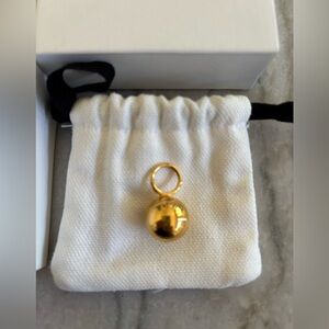 Cuyana Gold Necklace Pendant